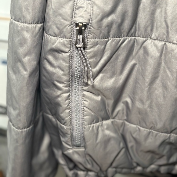 Columbia Silver Puffer Jacket with Lightweight Insulation - Picture 8 of 9